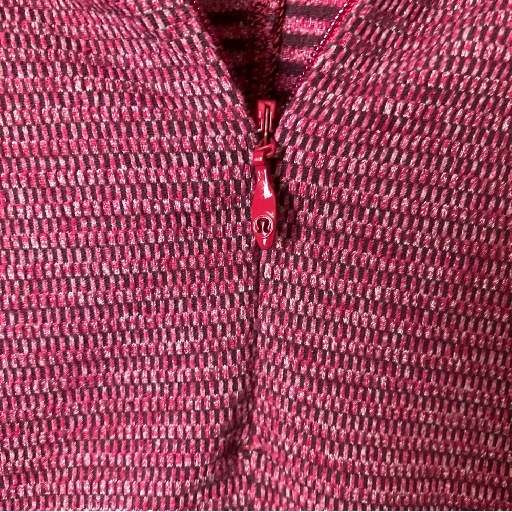 Lululemon Runderful Half Zip in Berry Rumble - Picture 9 of 12